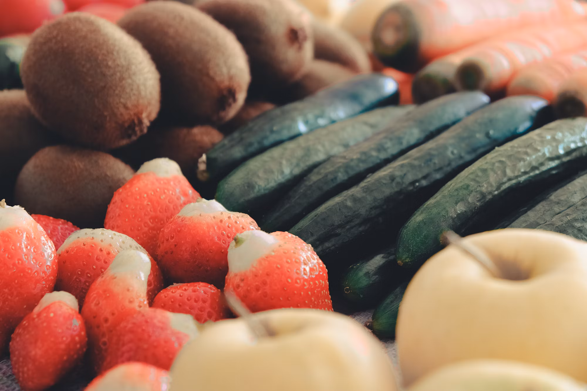 Exploring the World of Tropical Fruits: Nature’s Sweet Treats